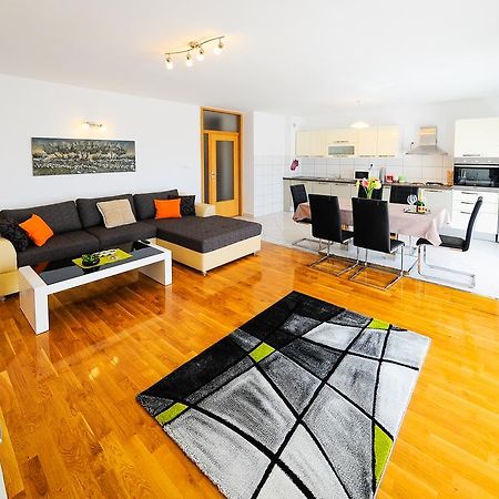 Apartments Rajic Split Ruang foto