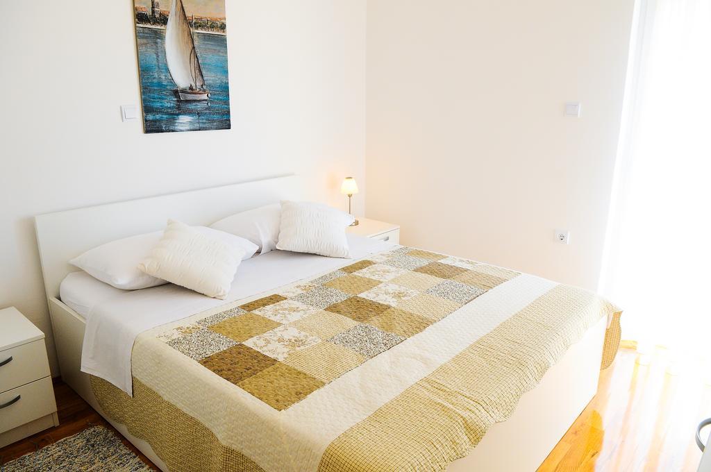 Apartments Rajic Split Ruang foto