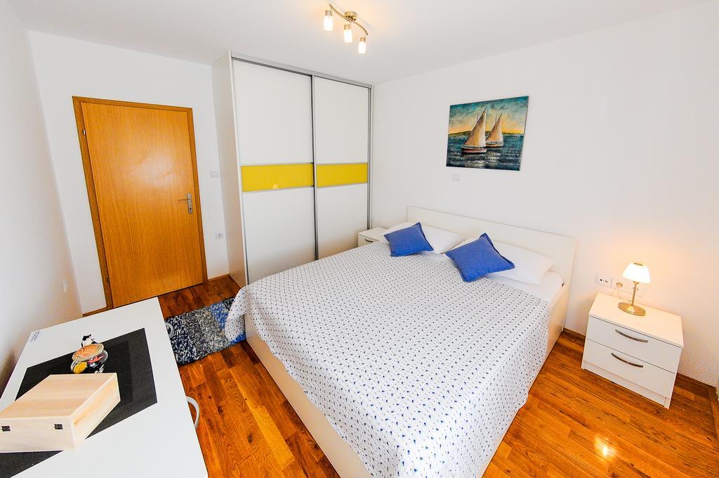Apartments Rajic Split Bagian luar foto