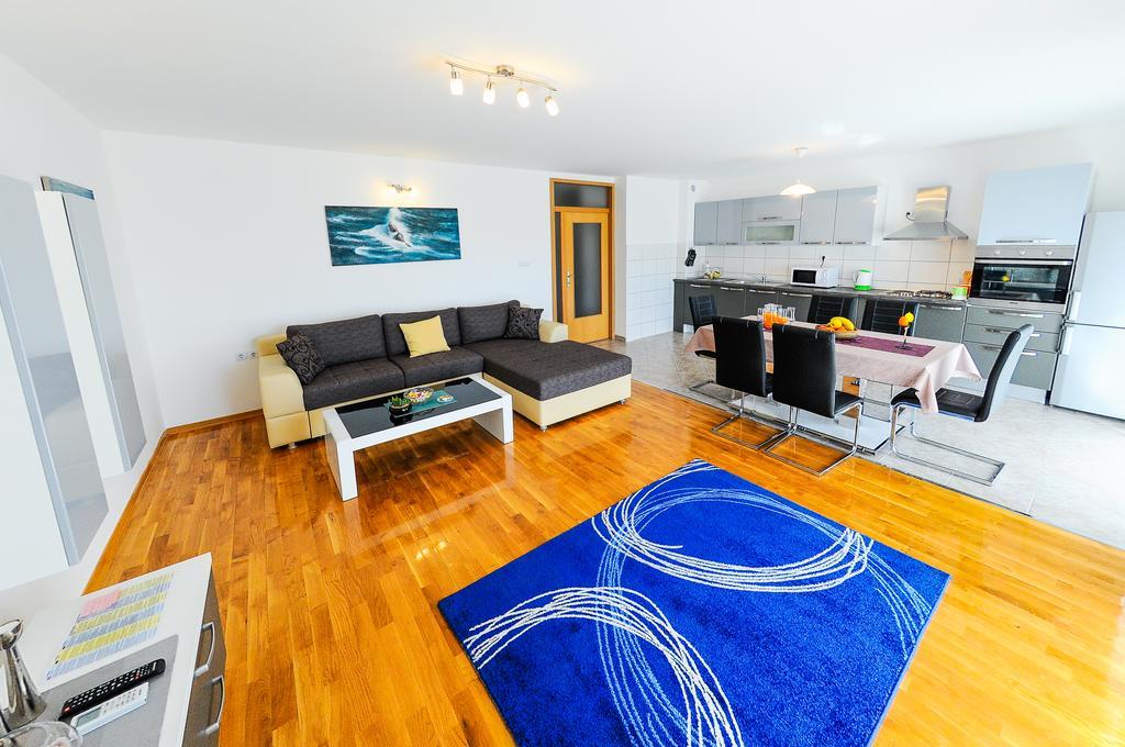Apartments Rajic Split Bagian luar foto