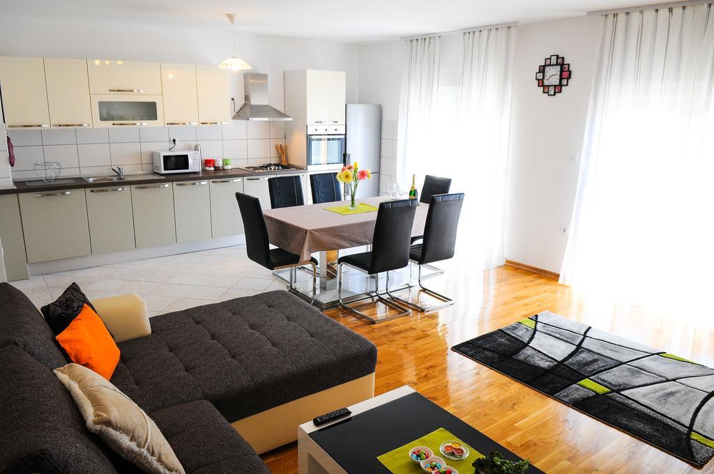 Apartments Rajic Split Bagian luar foto